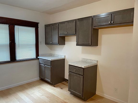 3rd image of 228 Stockbridge Ave
