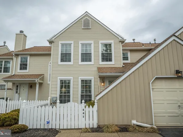 641 Croft Dr, Southampton, PA 18966