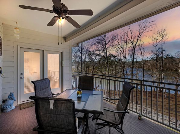 125 Ballard Ln, Santee, SC 29142