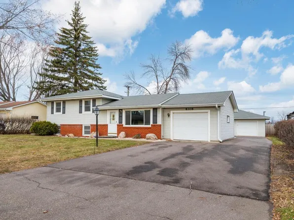 8308 Cherokee Dr N, Brooklyn Park, MN 55428