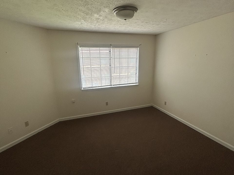 2nd image of 392 Shelby Ave APT 13