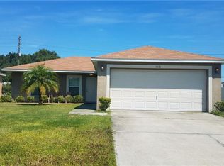 1676 Saddlehorn Dr, Lakeland, FL 33810