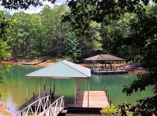 116 N Waterside Dr, Seneca, SC 29672