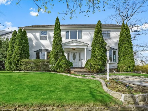 40 Petersville Road, New Rochelle, NY 10801