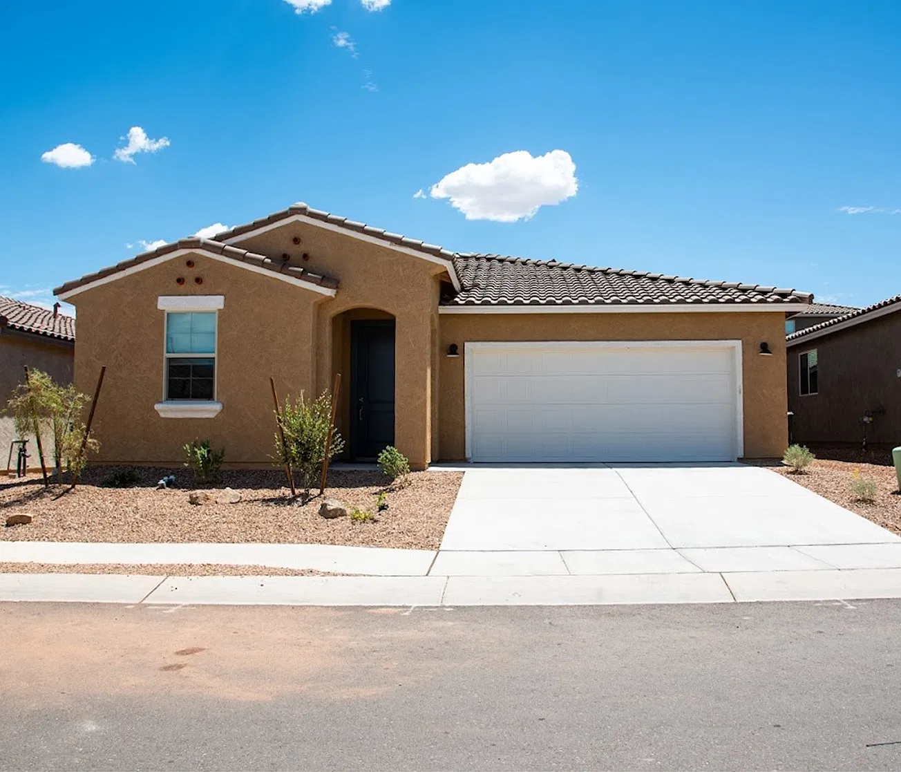 E Copper Glance Trl, Tucson — Photo 1