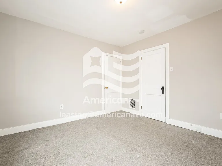 566895_009_main_bedroom_13660920.jpg