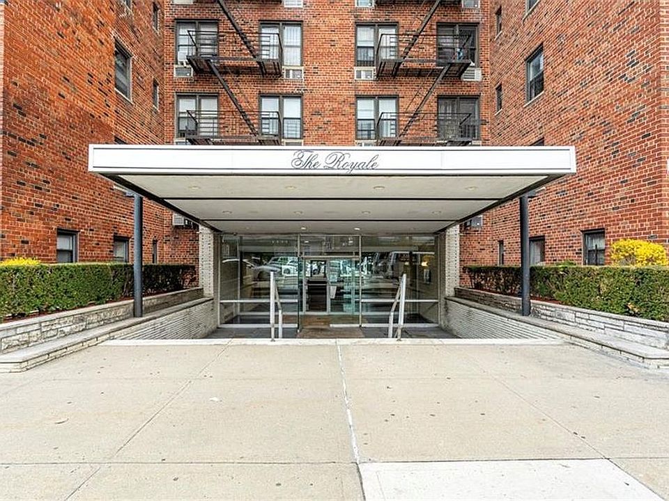 2nd image of 30 Bay 29 St #1C