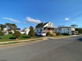 24 N 6th Ave, Manville, NJ