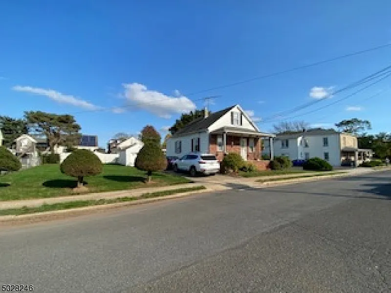 24 N 6th Ave photo 1