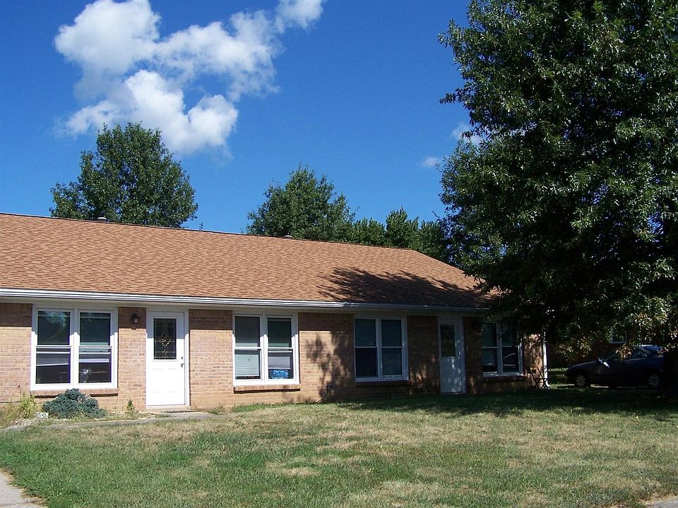 1st image of 212-214 Courchelle Dr