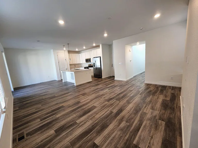 17844 Gallup St — Photo 3