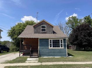 108 Roller Ave, Beaver Dam, WI 53916