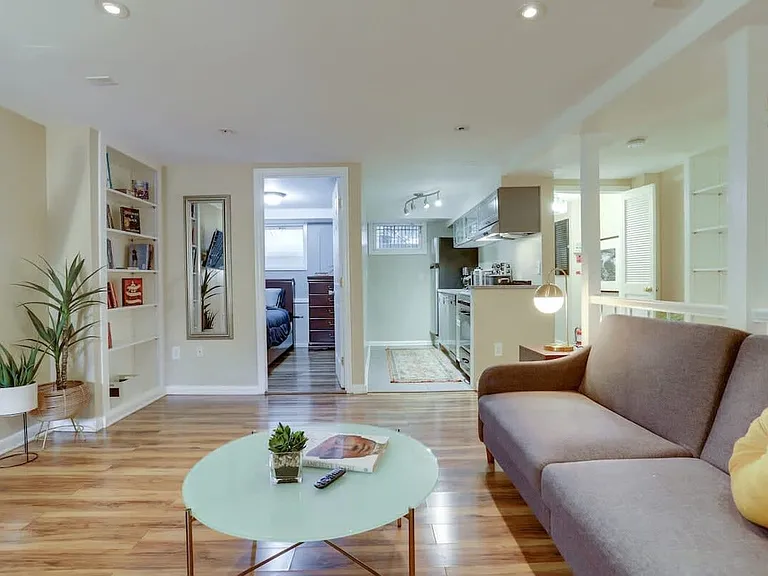 113 C St SE #1 — Photo 34
