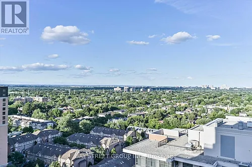 15 Northtown Way Photo 1
