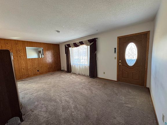 4th image of 29612 Denham Crossing Rd