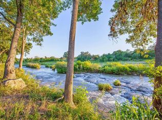 73 Pfeiffer Rd, Fredericksburg, TX 78624