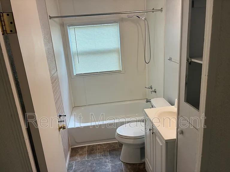 2305 John A Creighton Blvd — Photo 11