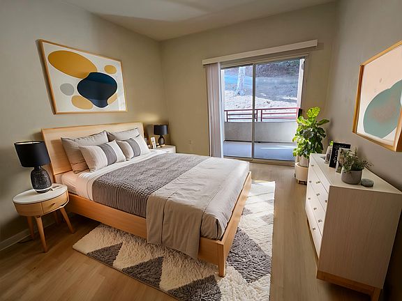 Bedroom - virtual staged