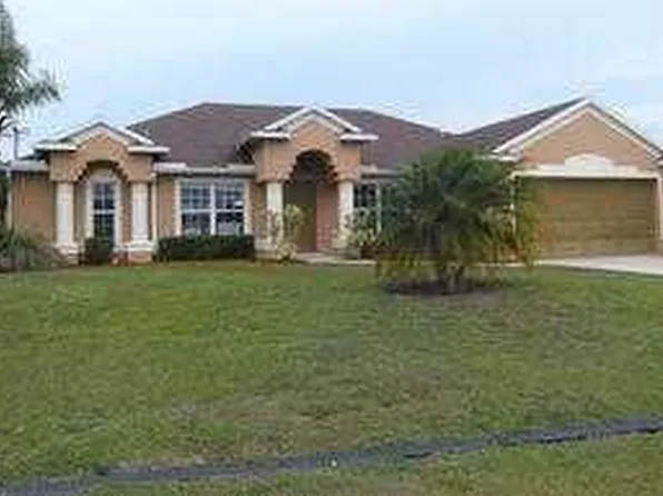 5729 NW Cotton Dr, Port Saint Lucie, FL 34986