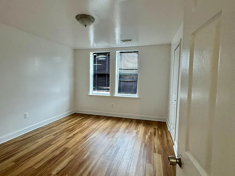 4013 Eierman Ave — Photo 6