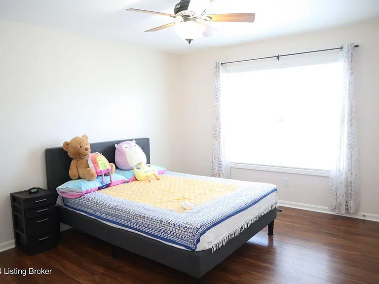 10129 Spring Gate Dr — Photo 19
