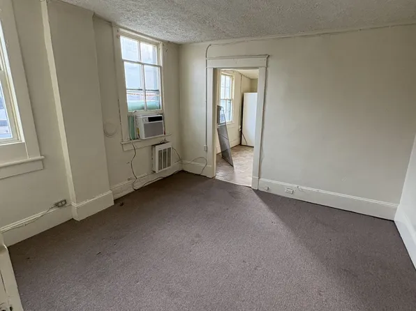 134 N Main St #3, Culpeper, VA 22701