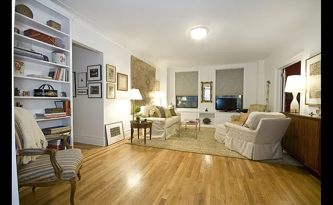 Sold by Douglas Elliman | media 8