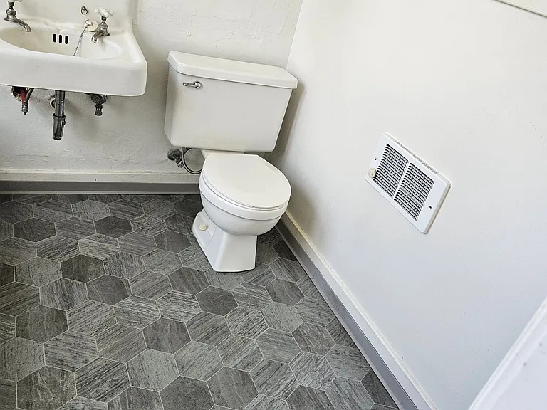 104 S Main St #205 — Photo 7