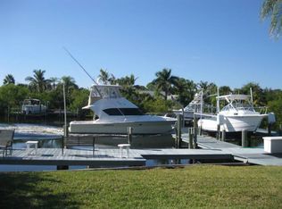 622 SW Pine Tree Ln, Palm City, FL 34990