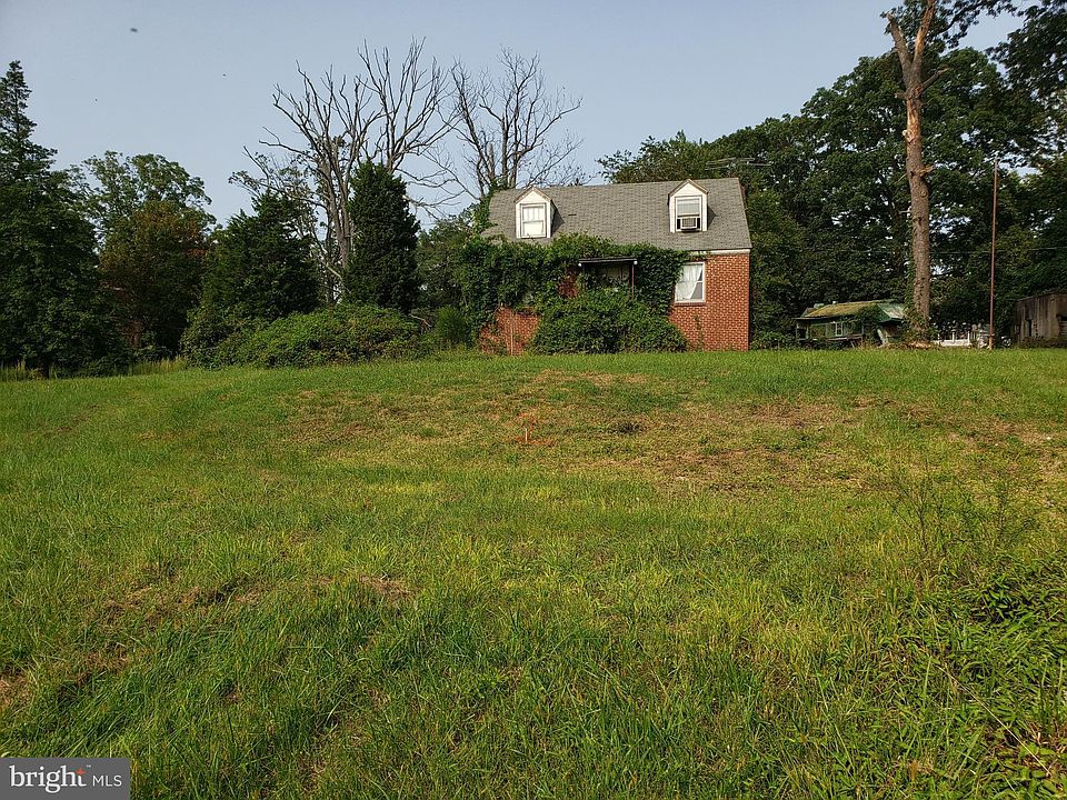 2nd image of 1405 Galena Rd