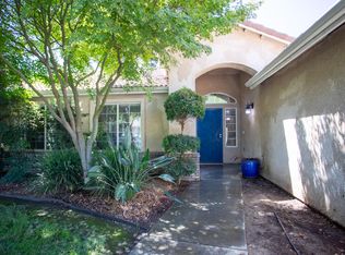 2651 W Oakridge Ave, Visalia, CA 93291