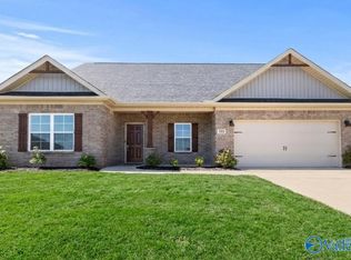 110 Old Dirt Rd, Meridianville, AL 35759