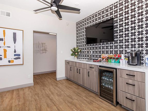 4th image of 10860 N 85th Ave #1B-1Ba-480Sqft