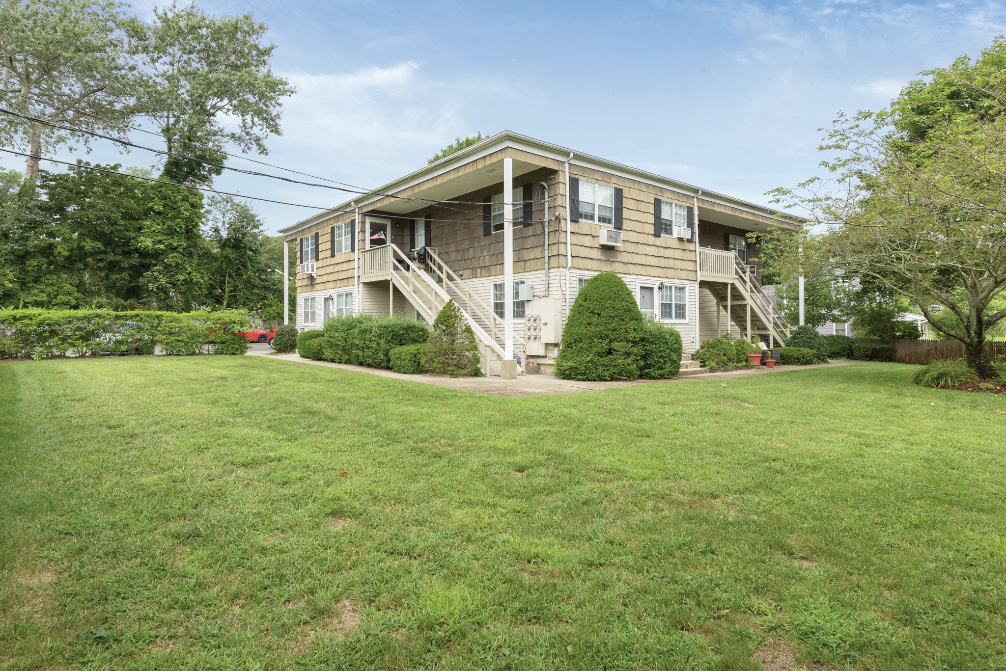 40 Canoe Place Rd, Hampton Bays, NY 11946 Out East