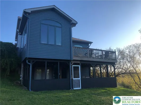 621 Bishops Pl, Northampton, PA 18067