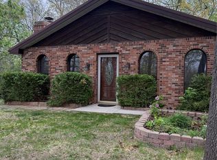 16 Monte Rosa Dr, De Soto, MO 63020