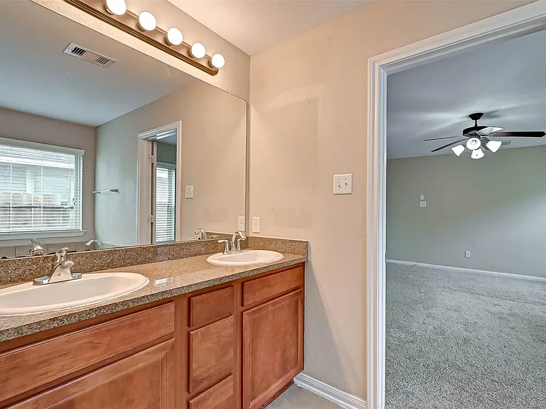 6402 Black Bamboo Ln — Photo 22