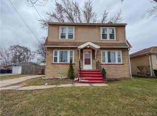 221 Evergreen Pl, Cheektowaga, NY 14225