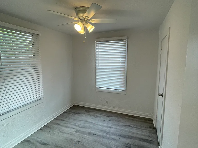 2103 W Grace St — Photo 12