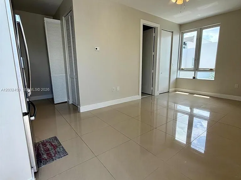 6440 NW 103rd Psge #6440 — Photo 3