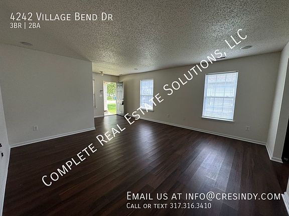 4th image of 4242 Village Bend Dr