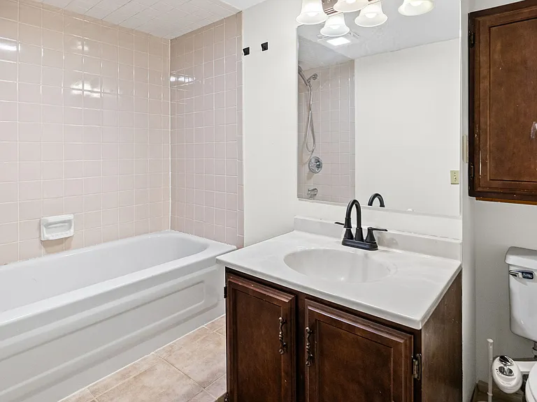 121 E Navajo St — Photo 17