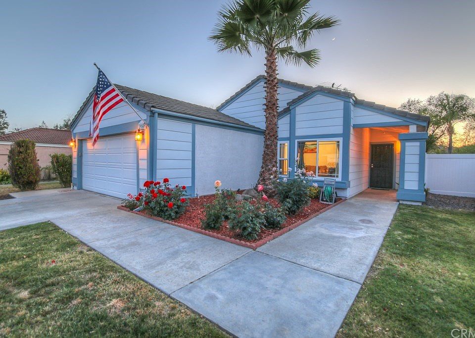 1st image of 39589 Sunrose Dr