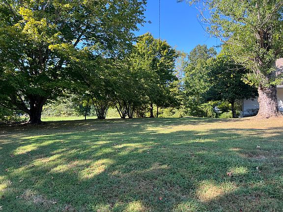 side view of yard