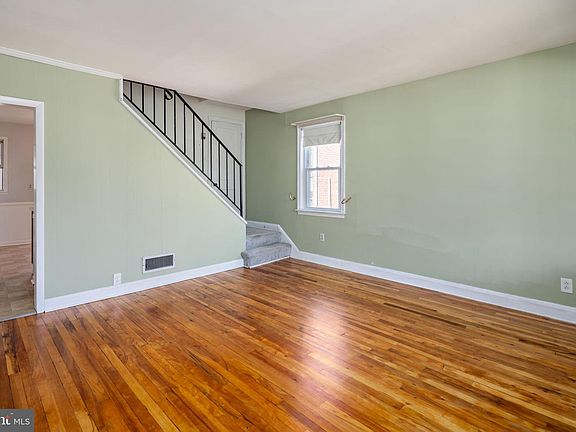 3rd image of 8546 Oakleigh Rd