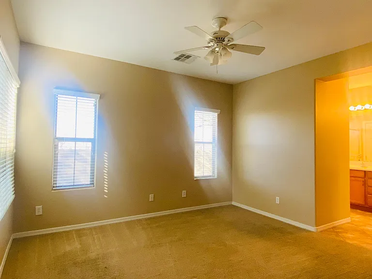 21154 N 36th Pl — Photo 13