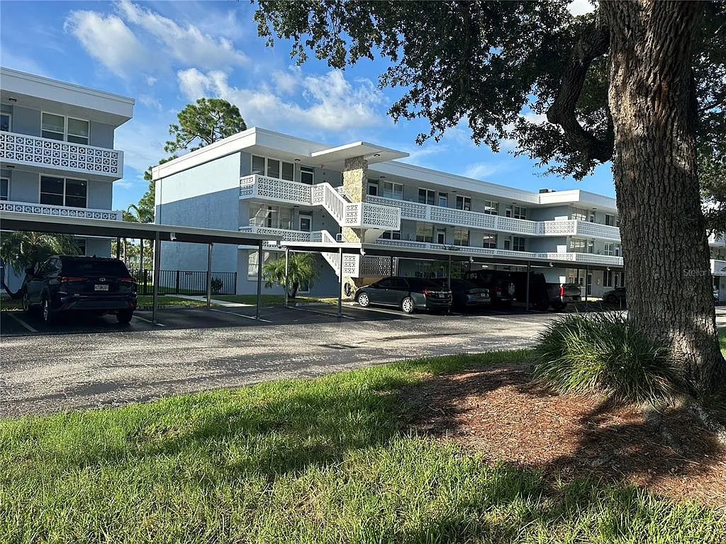 1 bed, 1.0 bath, 825 sqft, $1,450 — Photo 1