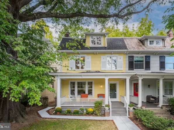 3933 Livingston St NW, Washington, DC 20015