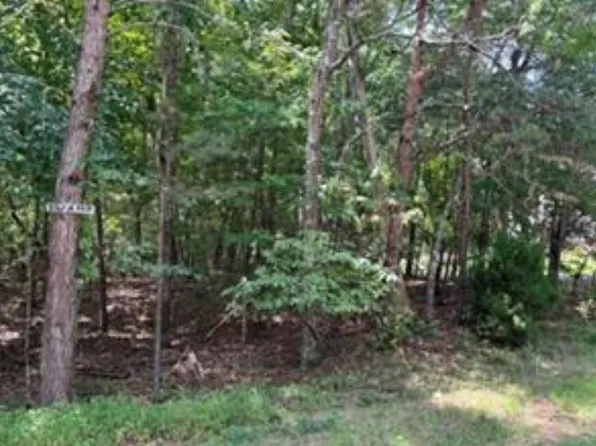 125 Lechmere Dr, Crossville, TN 38558