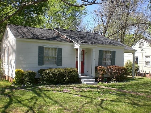 1st image of 409 White Dr